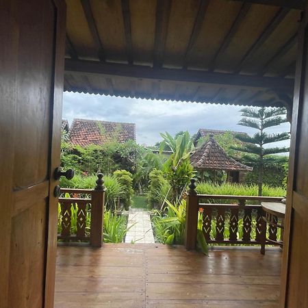 Kepaon Gari Inn Polilit Exterior foto